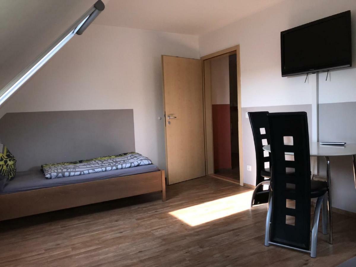 Ferienwohnung Asum Dasing Εξωτερικό φωτογραφία